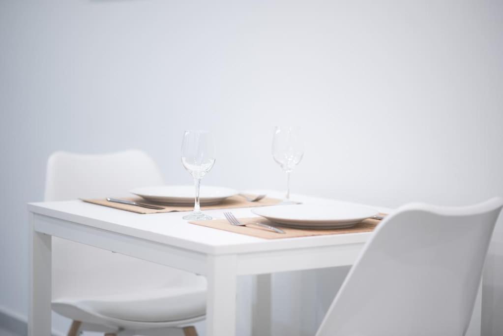 אתונה Luxury Studio With Garden Next To Acropolis מראה חיצוני תמונה