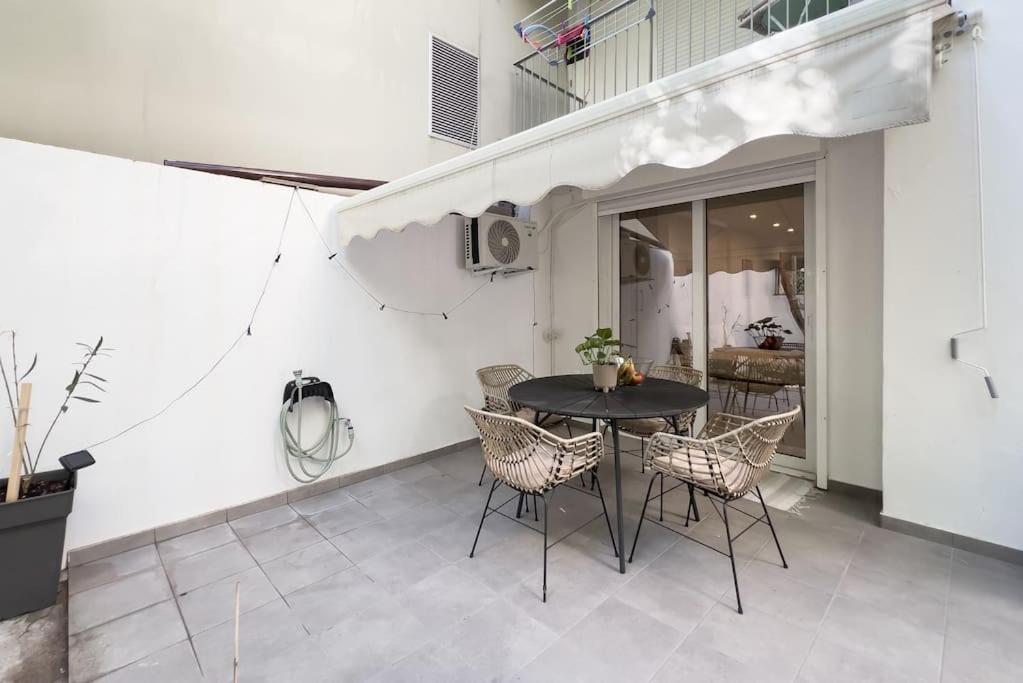 אתונה Luxury Studio With Garden Next To Acropolis מראה חיצוני תמונה
