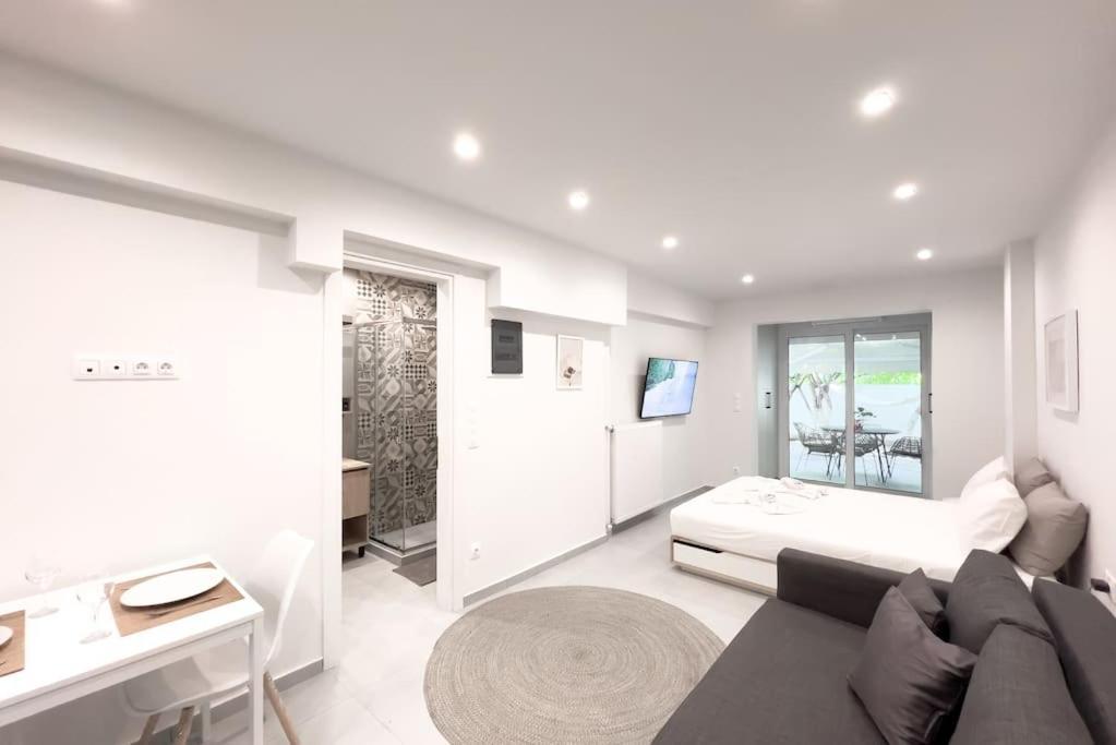 אתונה Luxury Studio With Garden Next To Acropolis מראה חיצוני תמונה