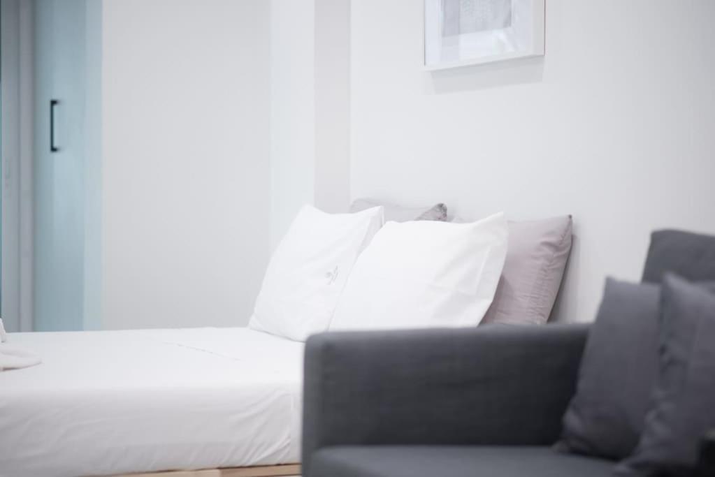 אתונה Luxury Studio With Garden Next To Acropolis מראה חיצוני תמונה
